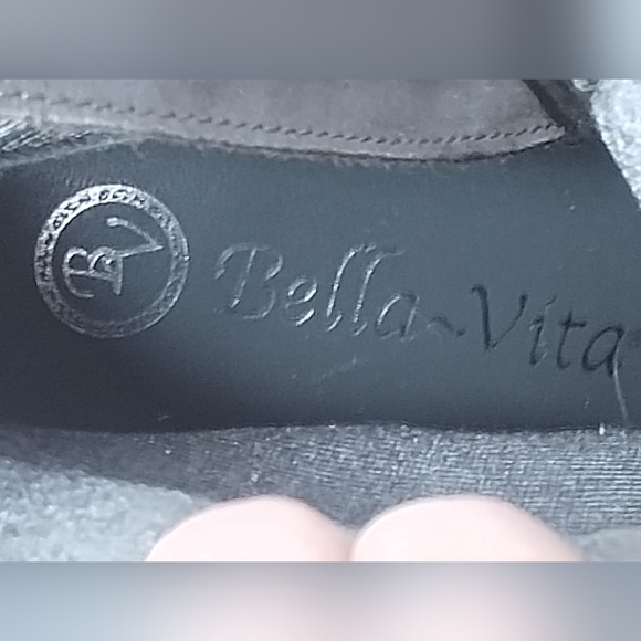 Bella Vita gray women's small heel size 7.5 boots - Picture 3 of 12